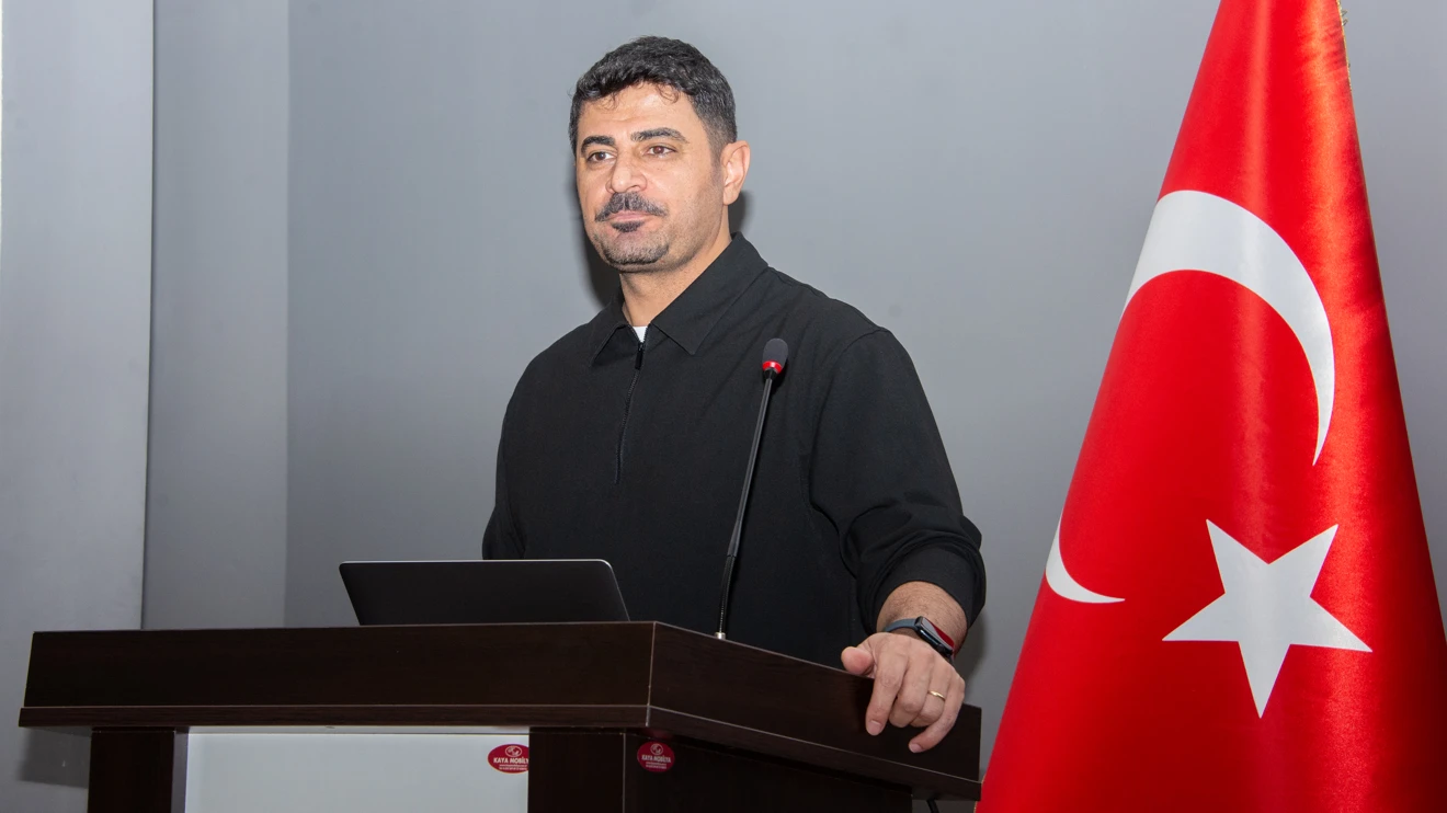 Selçuk Üniversitesinde yapay zeka ile araştırma eğitimi yapıldı